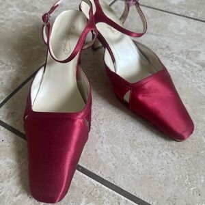 Michaelangelo satin heels